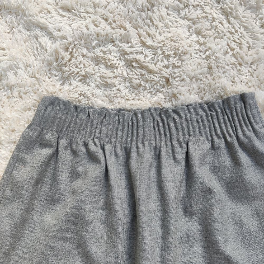 J Crew Factory Gray Paper Bag Skirt Mid Thigh Size 4 - Picture 3 of 7